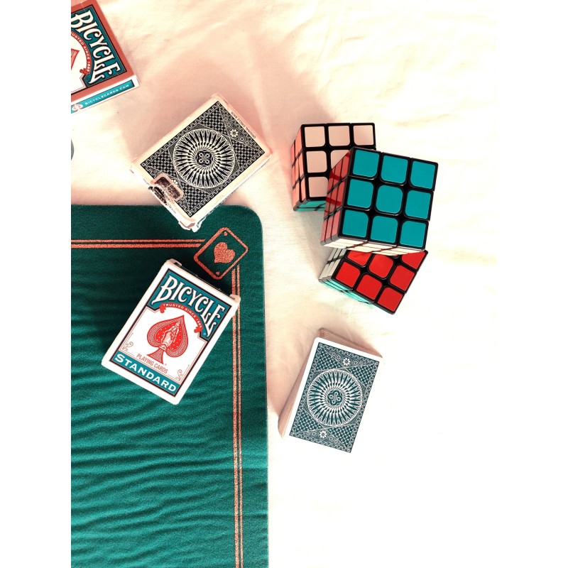 Aperimagic: aperitivo con spettacolo di magia